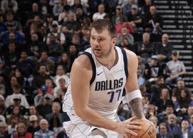 kaiyun体育-关键时刻防守断电！独行侠惨遭4连败跌至西部第12